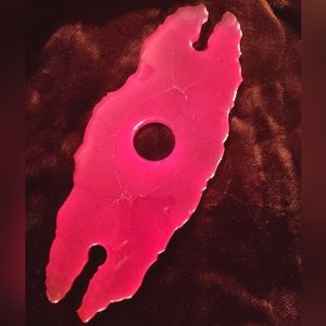 Pink Wine bottle & 2 Wine glass holder